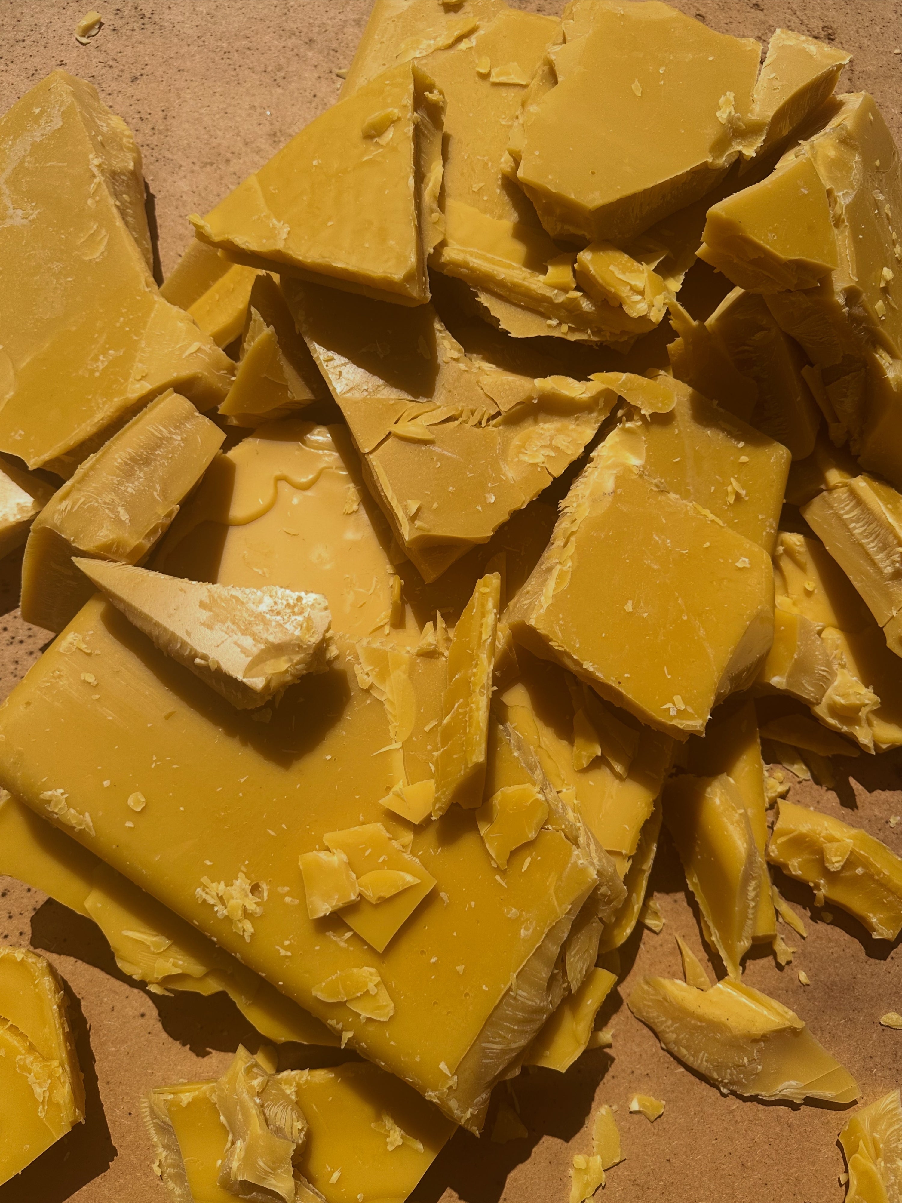 African Beeswax 1kg Block | Natural Beeswax