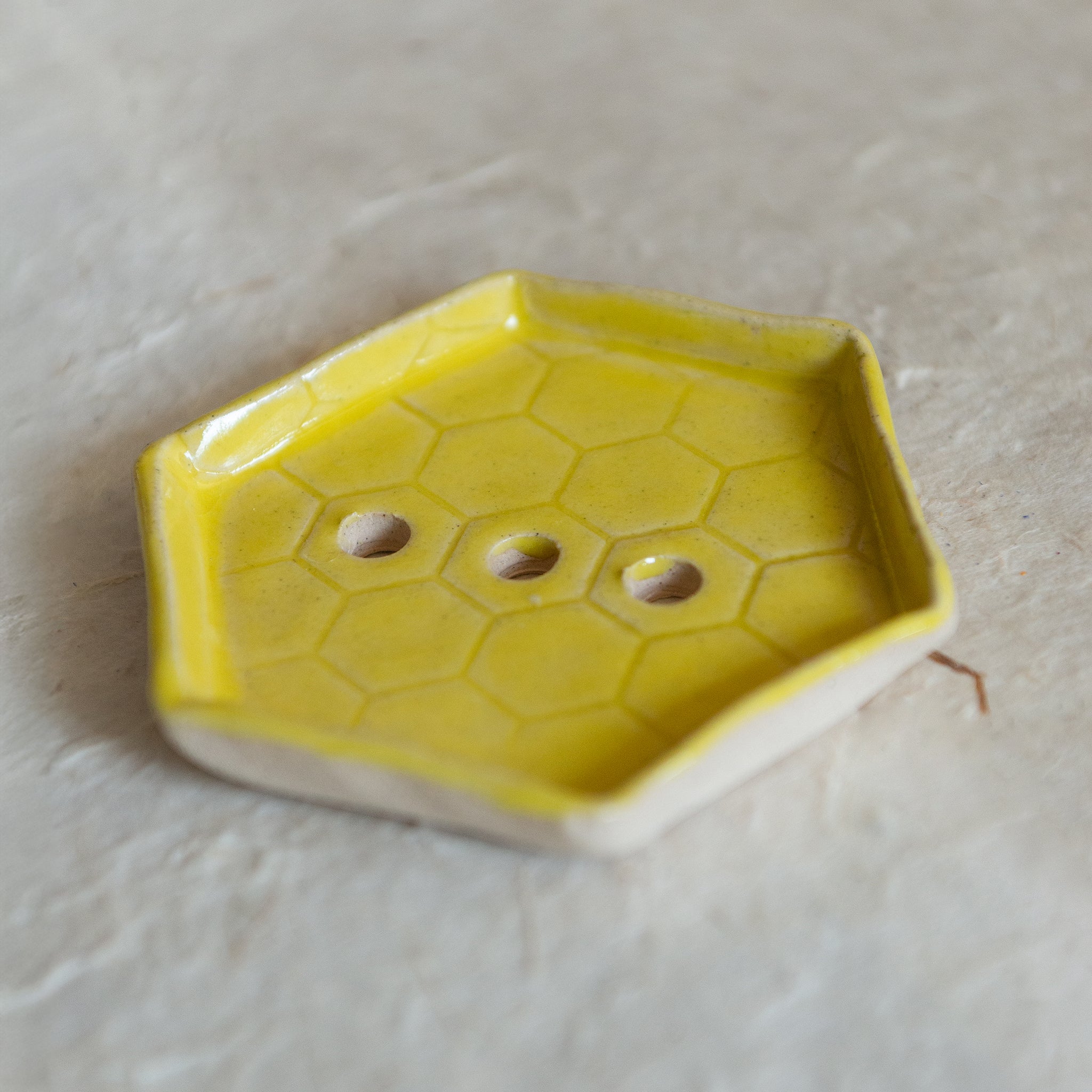 Honeycomb Ceramic Soap Dish | British Made